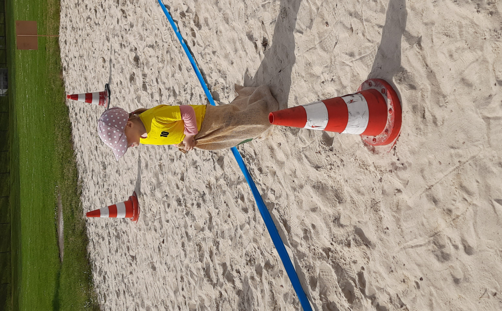 Sackhüpfen - Kinder